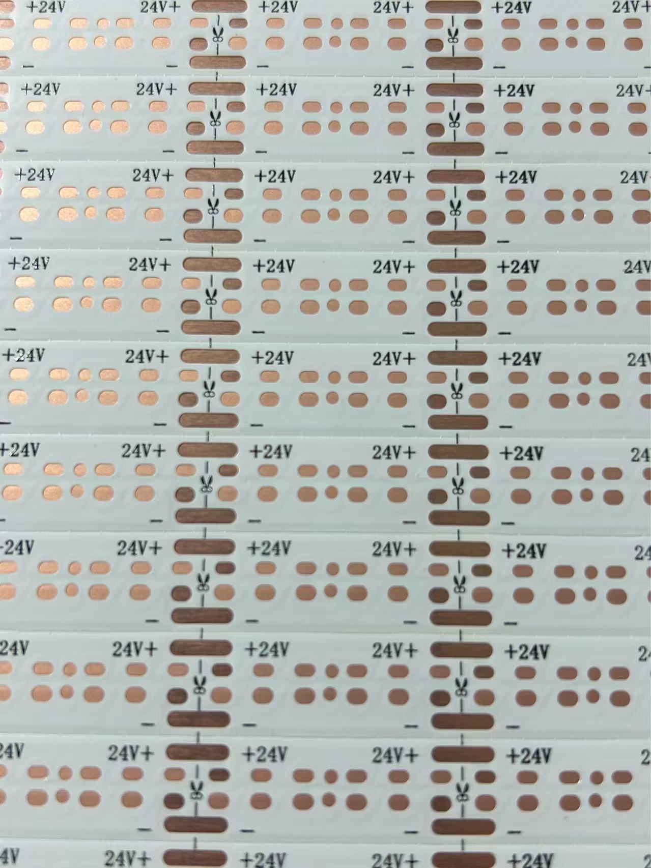 LED燈帶模切板柔性基板線路板低壓240D純銅基板A067