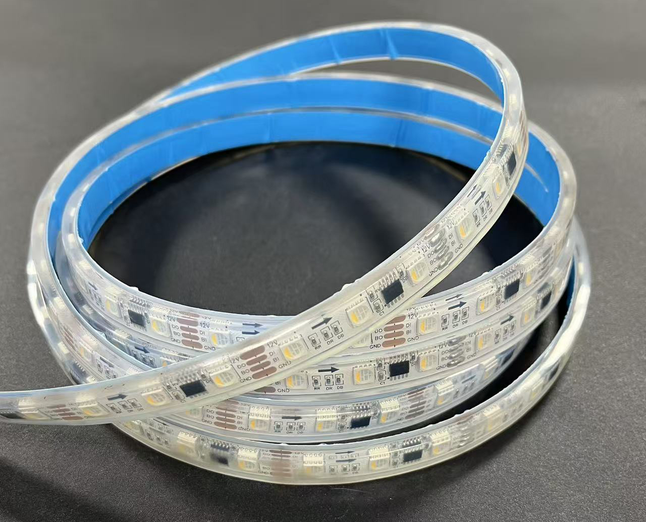 12V20段60灯RGBw包胶灯带