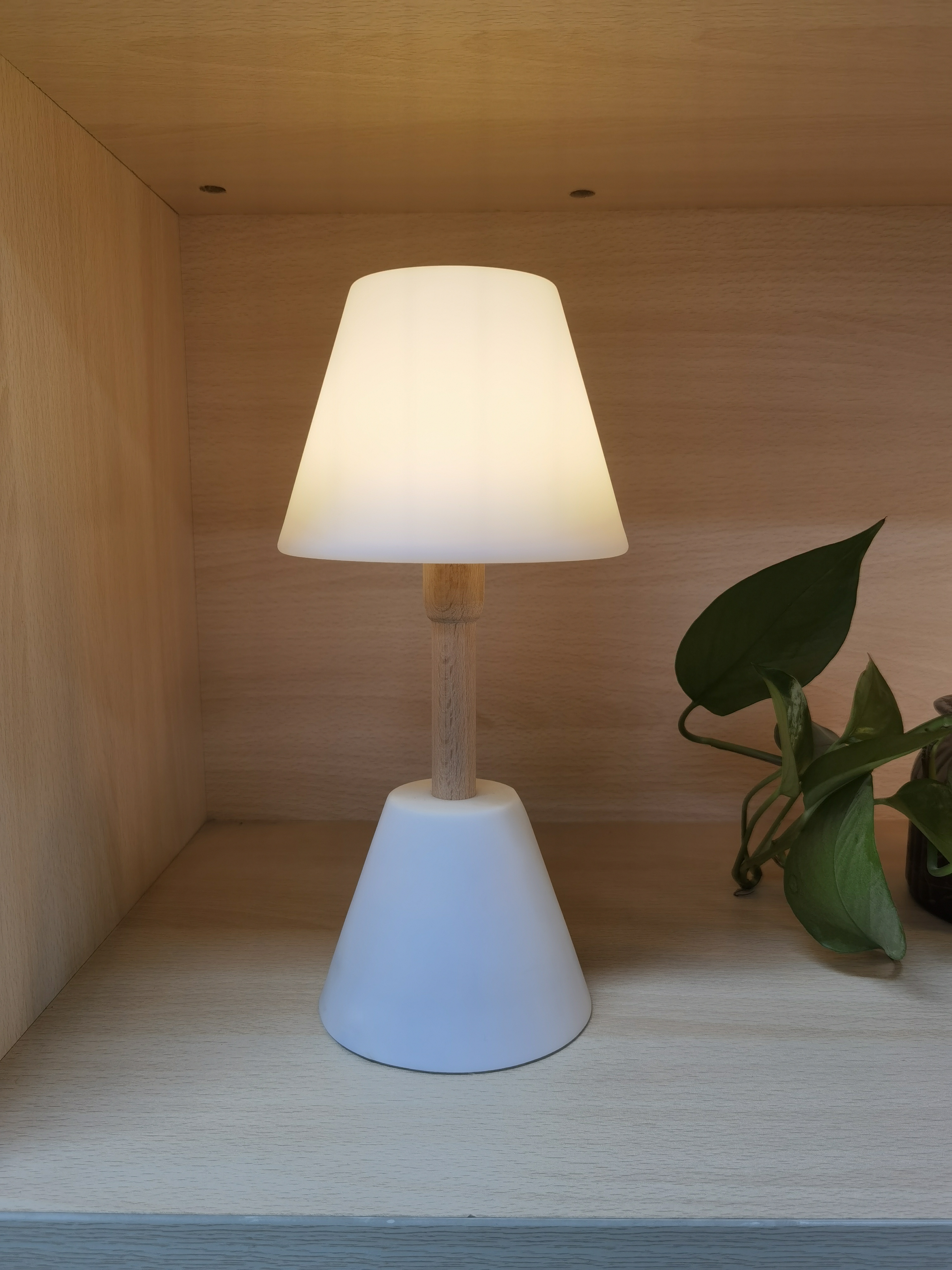  LED臺燈-智能臺燈