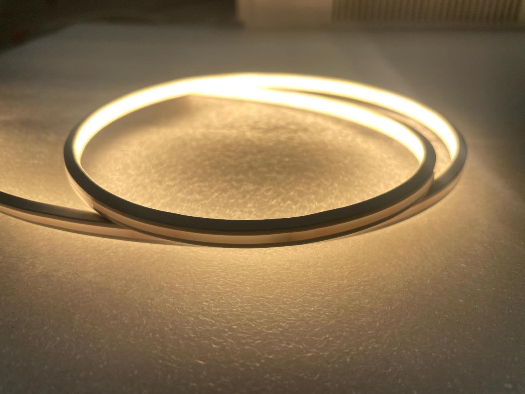  迷你擠出雙色溫?zé)魩N-R201