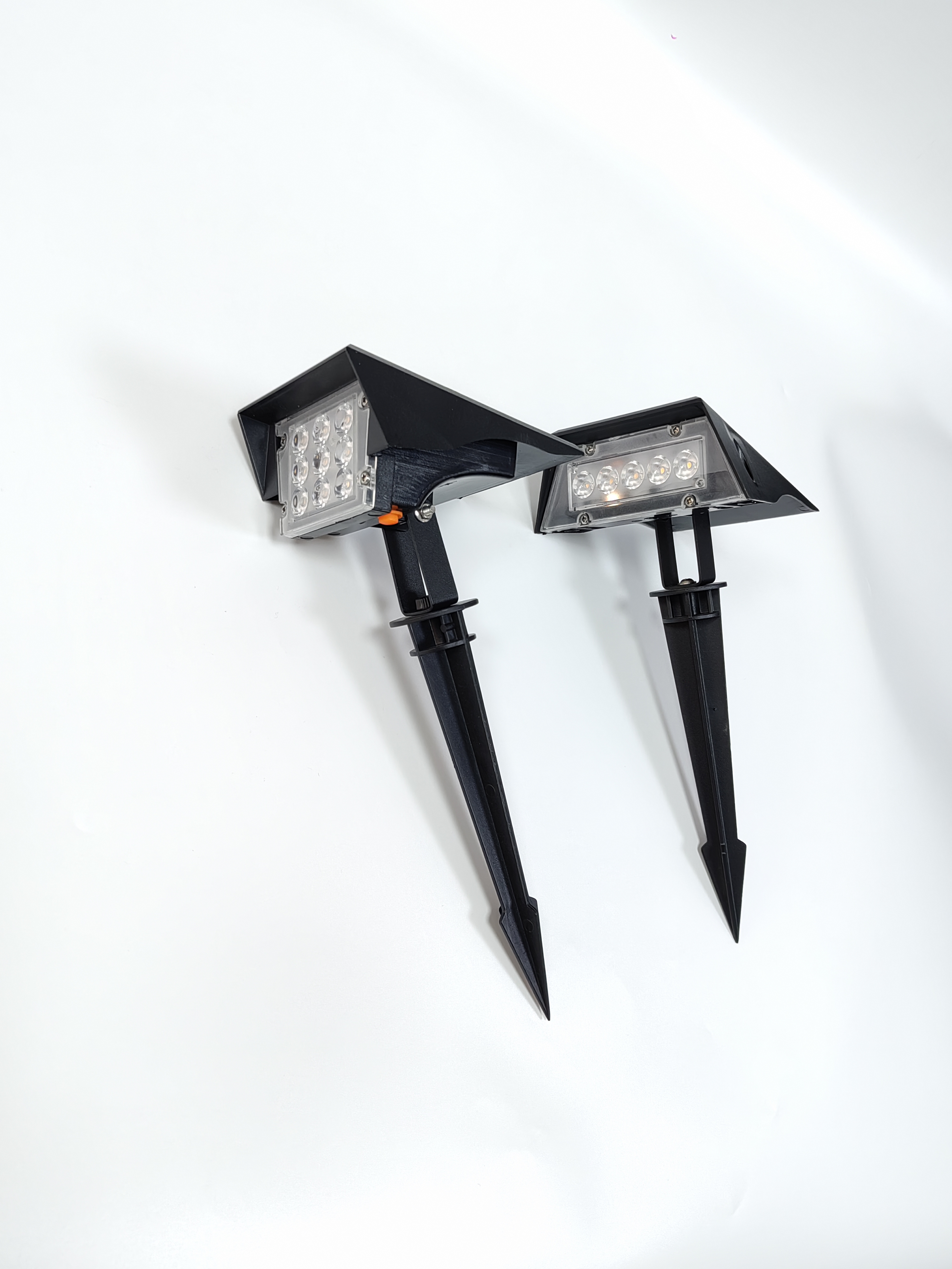 太阳能新款地插灯/照树灯